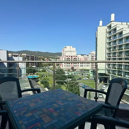 Bratanov Sunny Plaza Lejlighed *