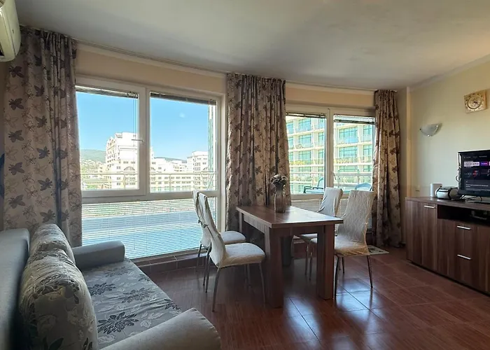 Bratanov Sunny Plaza Lejlighed