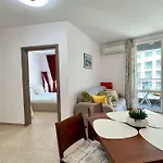 Apartment Bratanov Sunny Plaza *
