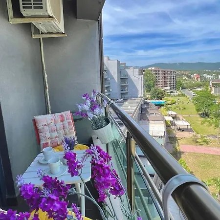 Апартамент Bratanov Sunny Plaza