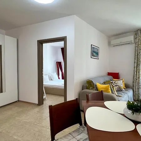 Apartment Bratanov Sunny Plaza